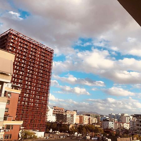 Laureta Central Apartment Тирана Екстериор снимка