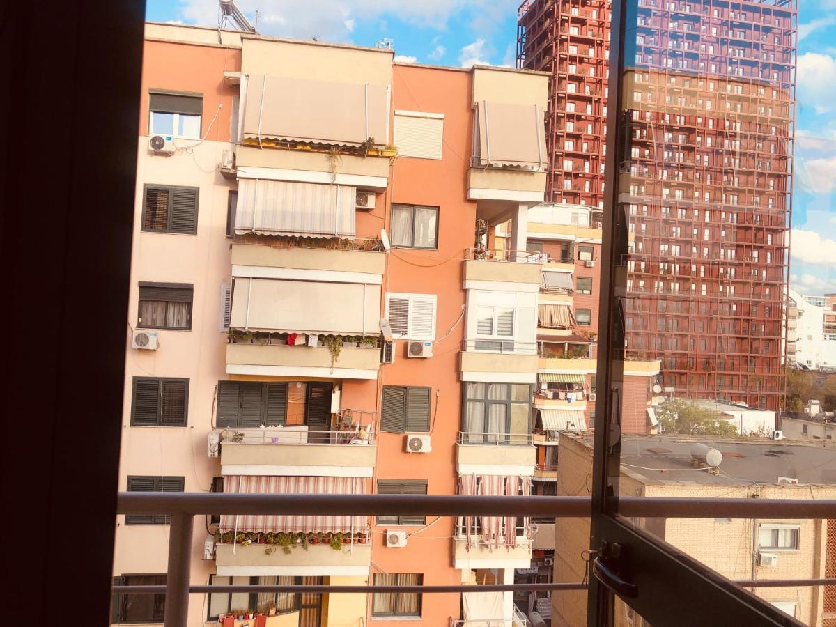 Laureta Central Apartment Тирана Екстериор снимка