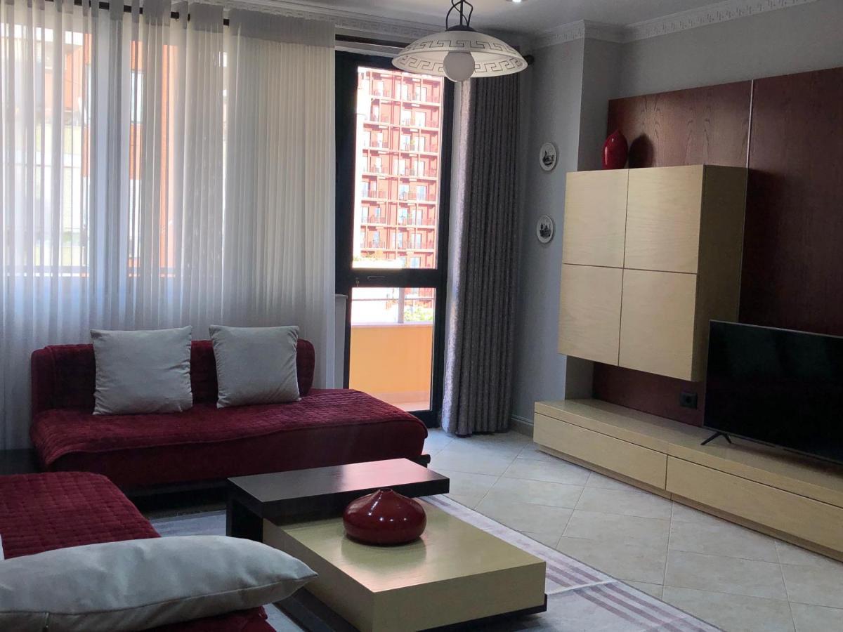 Laureta Central Apartment Тирана Екстериор снимка
