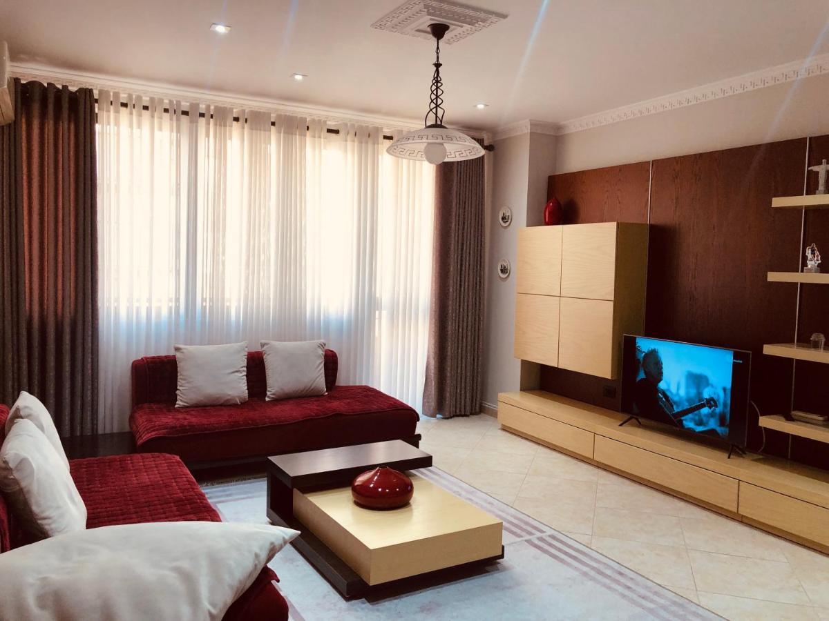 Laureta Central Apartment Тирана Екстериор снимка